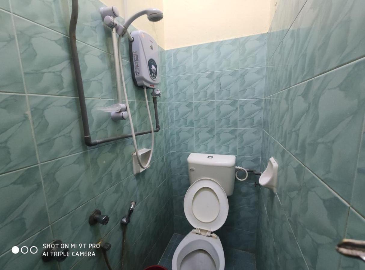 Dani Hotel Sdn Bhd Кота-Бару Екстер'єр фото